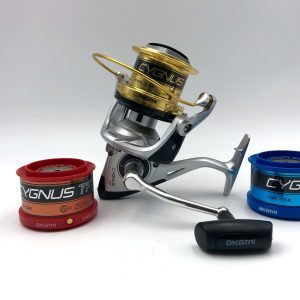Carrete Akami Cygnus TF